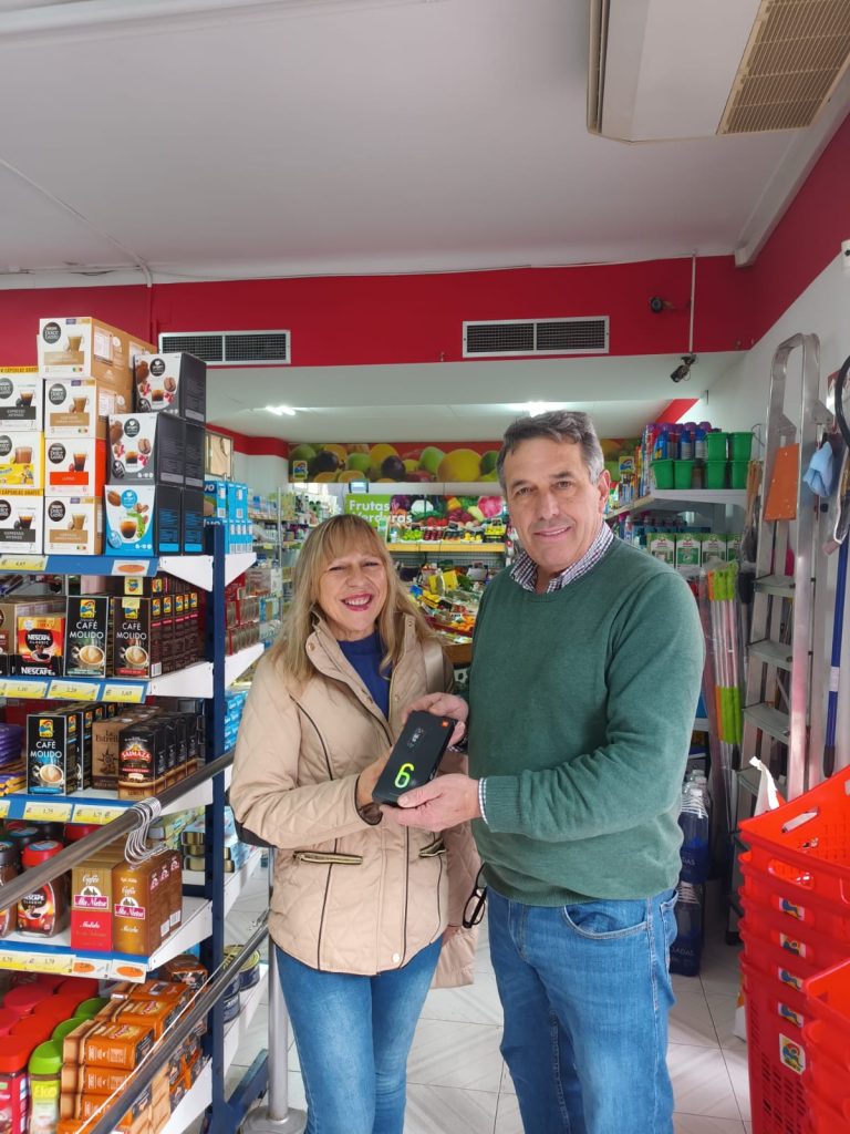 Supermercados Alsara comparte ilusión. Pincha y descubre a los afortunados ganadores de nuestro sorteo. 31 Supermercados Alsara comparte ilusión. Pincha y descubre a los afortunados ganadores de nuestro sorteo. 31