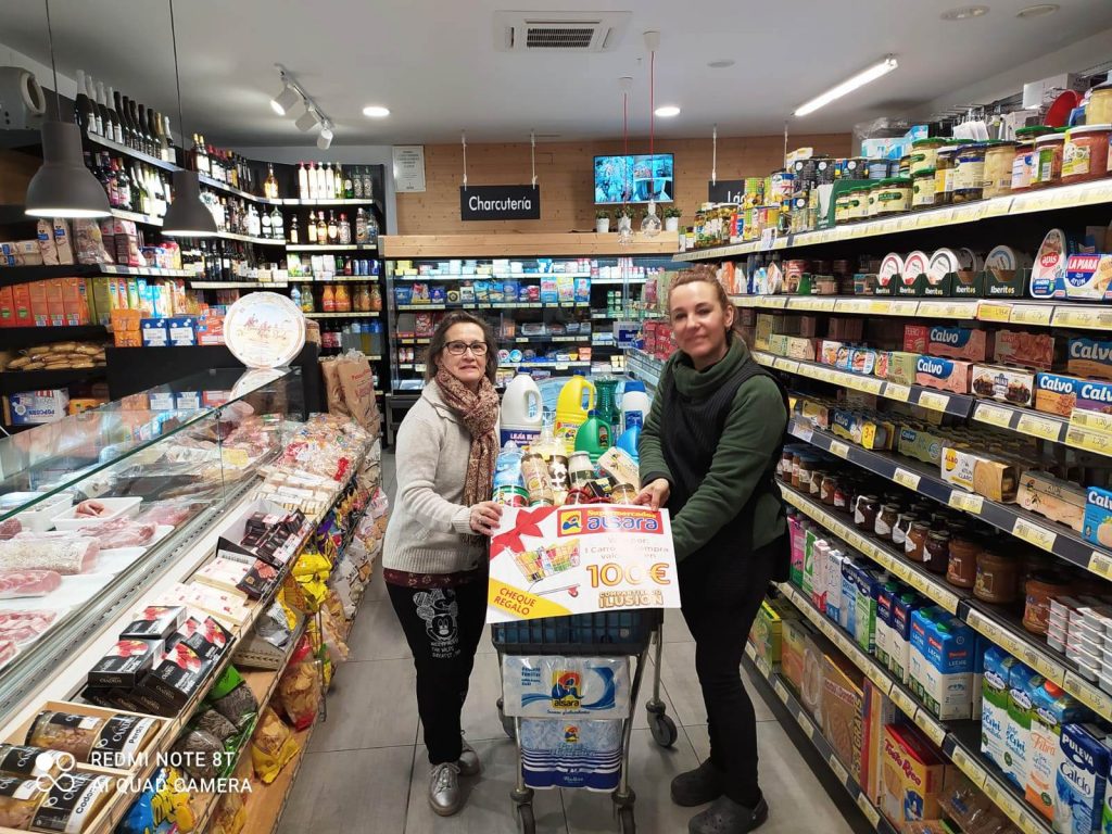 Supermercados Alsara comparte ilusión. Pincha y descubre a los afortunados ganadores de nuestro sorteo. 54 Supermercados Alsara comparte ilusión. Pincha y descubre a los afortunados ganadores de nuestro sorteo. 54